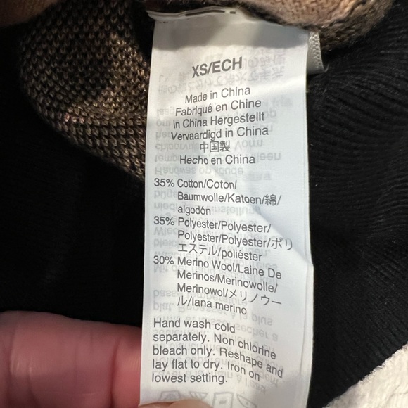 J. Crew Leopard Bomber Sweater
Jacket • X-Small • Full-zip • New - Picture 5 of 6